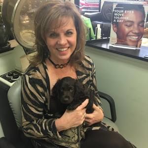 Meet your Posher, Leona